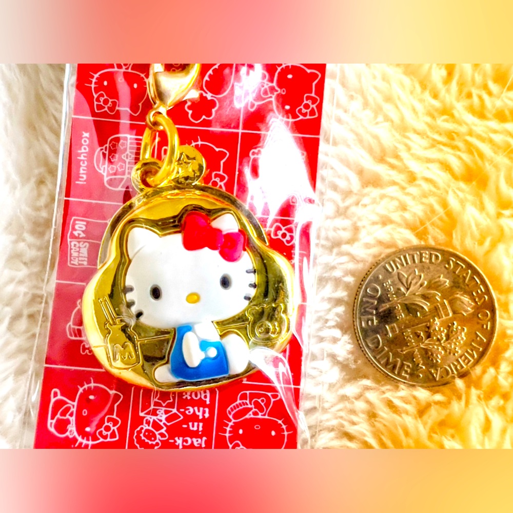 Hello Kitty Sanrio Japan Charm Strap Gold Purse NIP